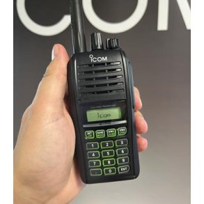 Icom IC-T10 Dual Bnd FM hndholdt Radio